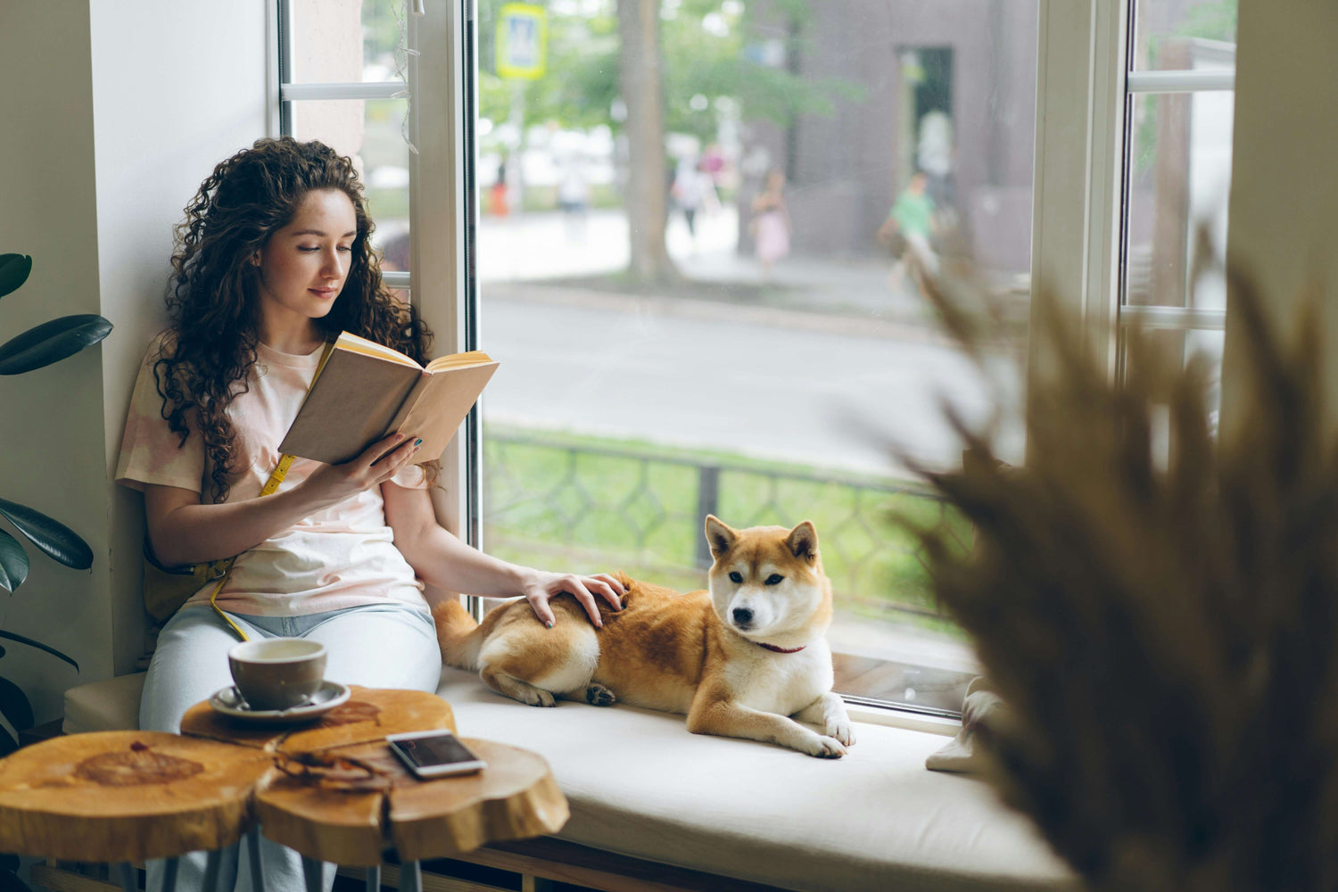 Lapusi online pet store team with love for animals